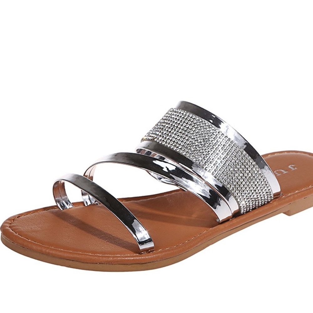 NEW Women’s Silver Non-Slip Flat Sandals